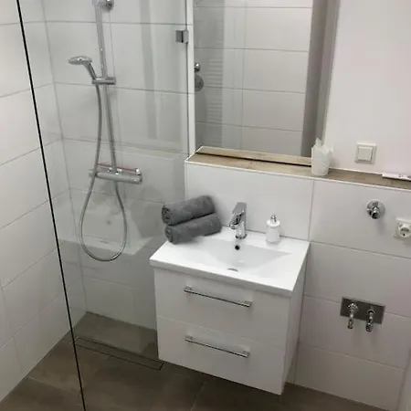 Apartment Cozy Near Maschsee, Balcony, Gardenview