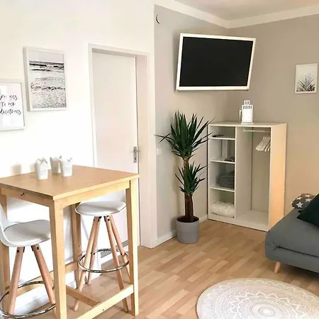 Cozy Near Maschsee, Balcony, Gardenview