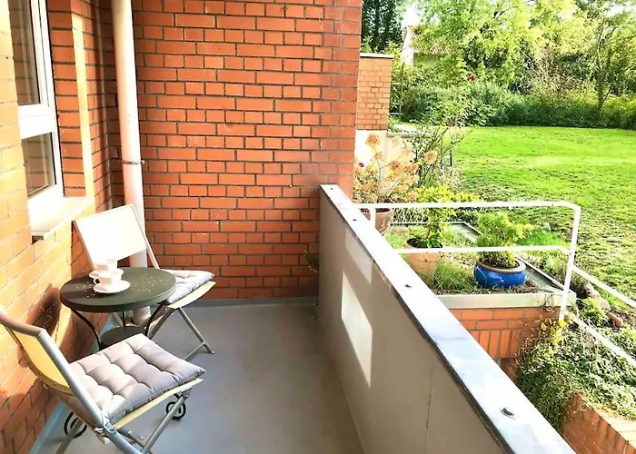 Cozy Near Maschsee, Balcony, Gardenview Apartmán *